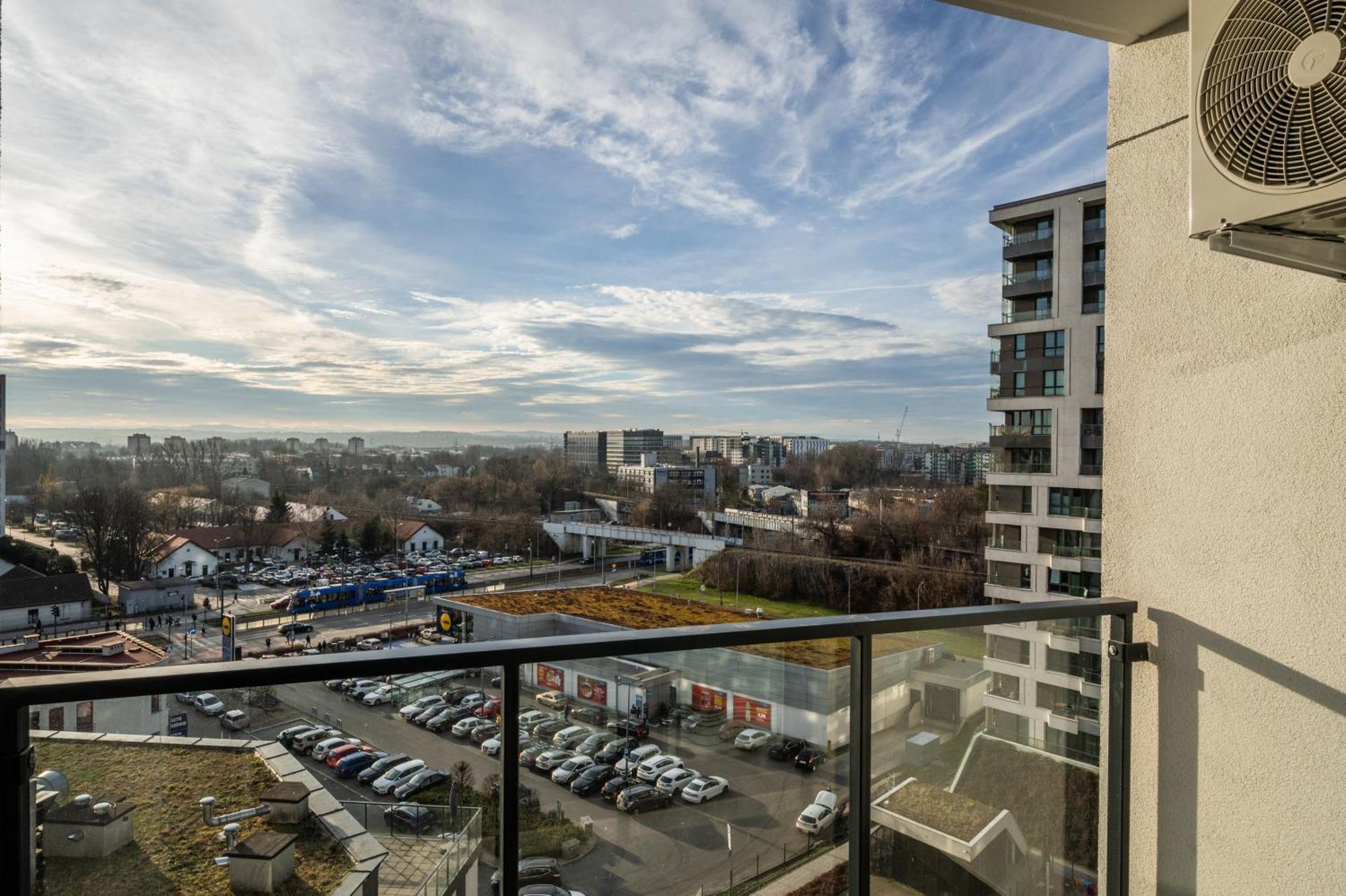 Capital Apartments Krakow Luaran gambar